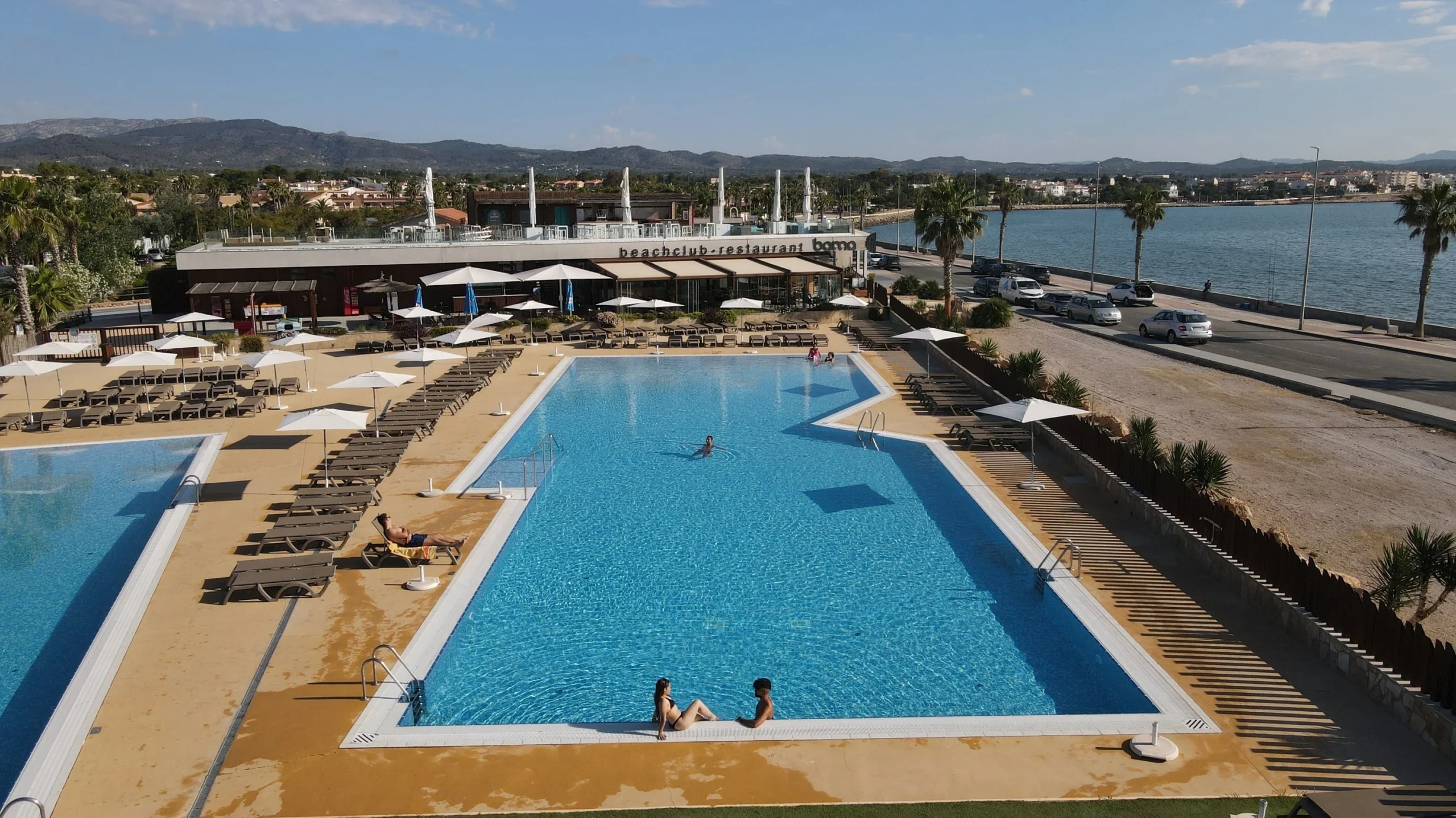 Camping à Tarragone • Catalogne (L’Ampolla)• Bungalow Confort DAURADA 6 personnes (40m²)
