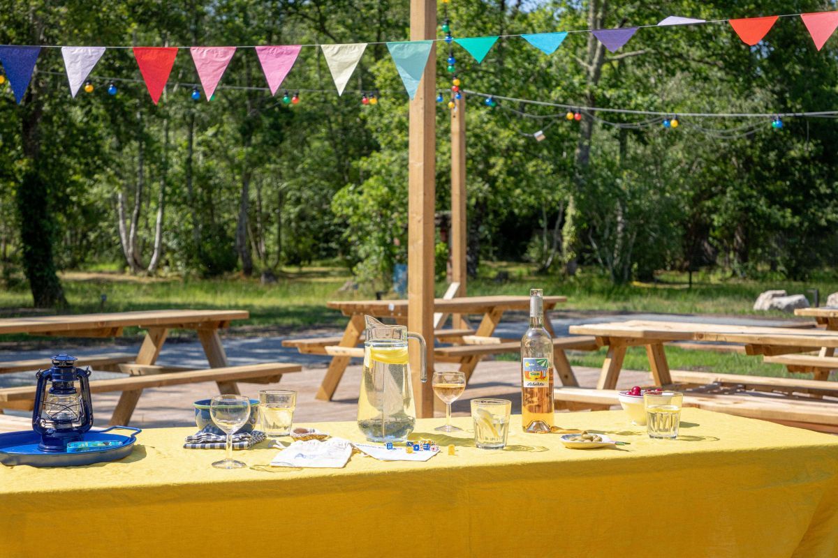 Camping • Lacanau • Gironde • Tente Lodge 2 chambres 4 personnes 26m²